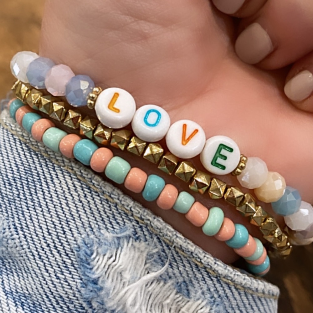 Beaded “LOVE” Bracelet Stack - Picture 4 of 5